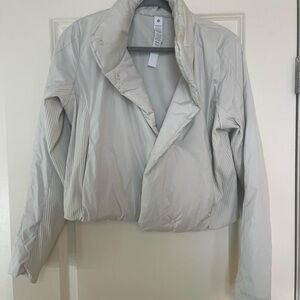 Lululemon Athletica Women's Cream Puffer Jacket